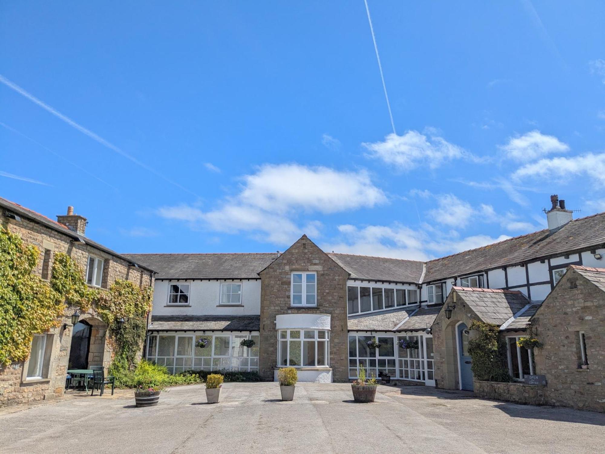 The Whoop Hotel Kirkby Lonsdale Eksteriør billede